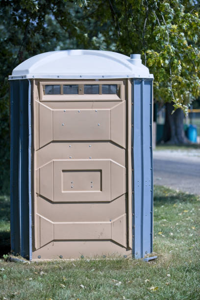Portable Toilet Options We Offer in Glenrock, WY